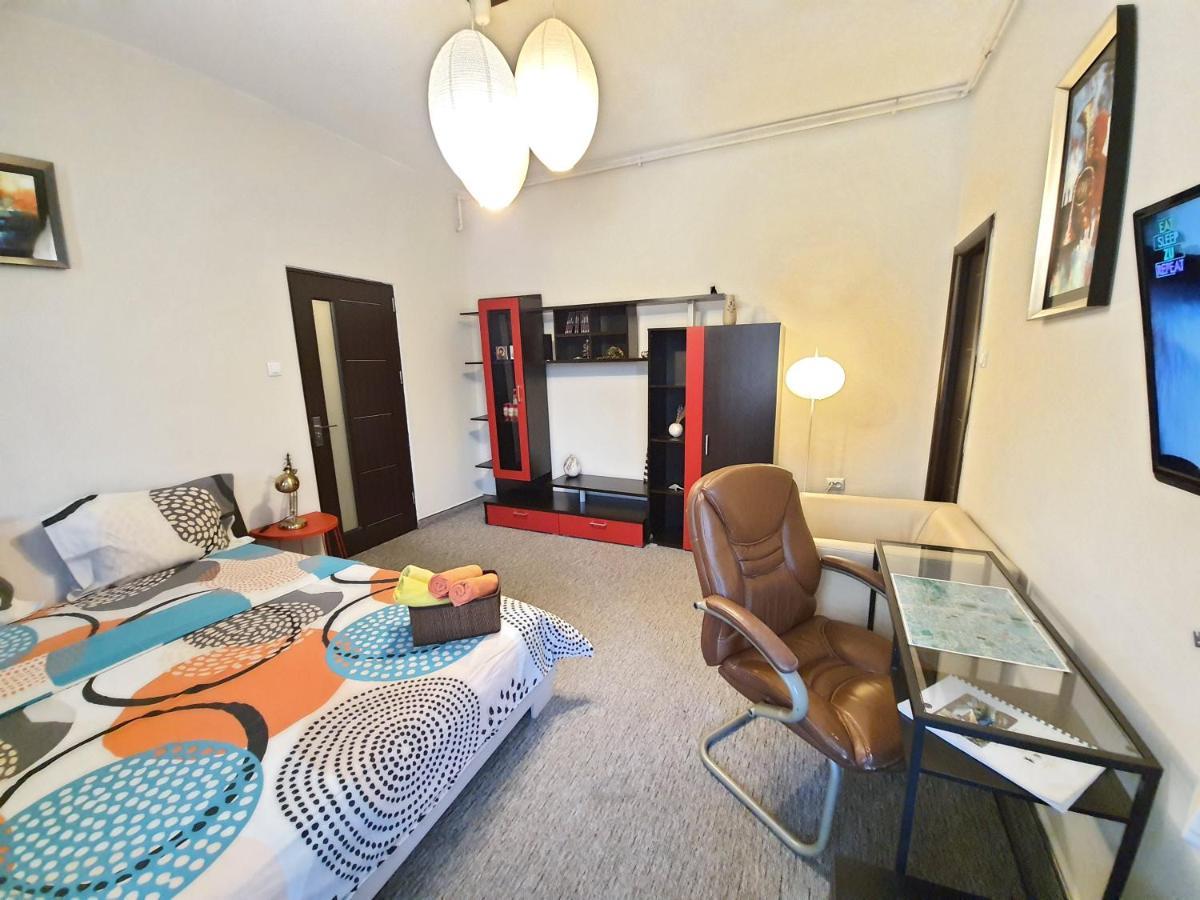 Global Downtown Apartments - Universitate - Calea Victoriei Бухарест Экстерьер фото